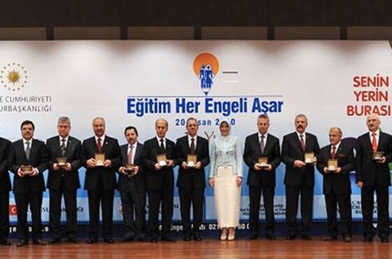 Eğitim Her Engeli Aşar